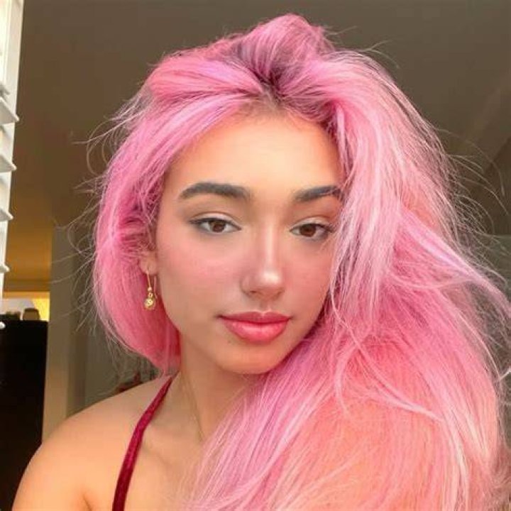 Fact Check: Did Kat Hixson Suffer a Private Photo Leak or Is It a Deepfake Scam?