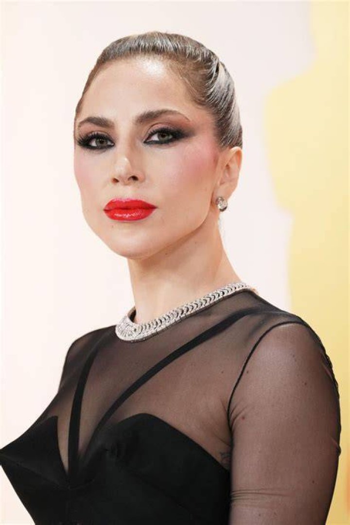 On-Camera Clues and Red Carpet Context: Sorting Fact from Fiction in Recent Celebrity Buzz
