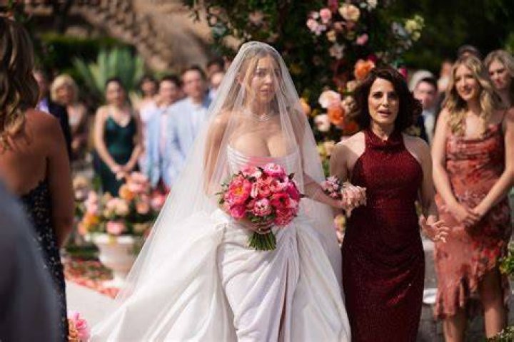 Fact Check: Did Sydney Sweeney Have an Uncensored Nip Slip or Is It Ad Hype?